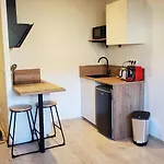 - Centre Apartment Clermont-Ferrand